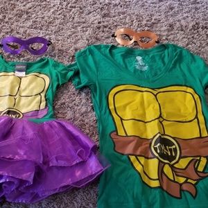 Mother daughter costumes